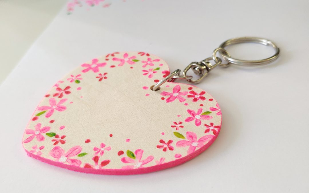 Flower Wood Keyring – Pink