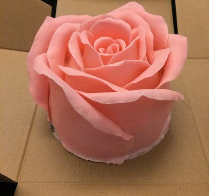 big rose cake