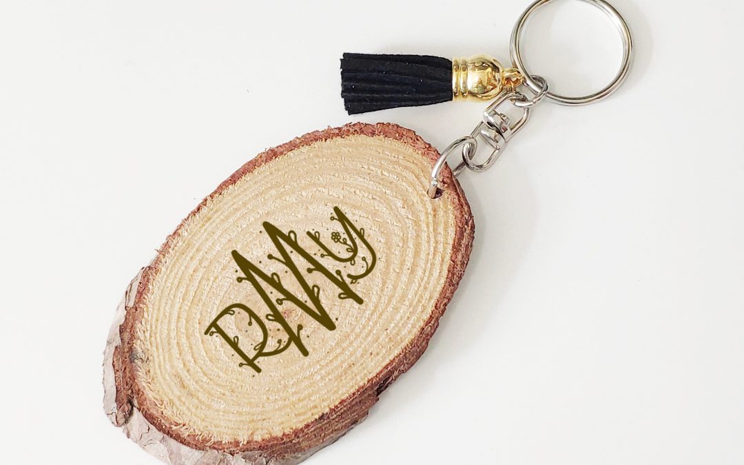 2019 Giveaway (3) – Custom Tassel Wood Slice Keyring / Flower Gift Tag